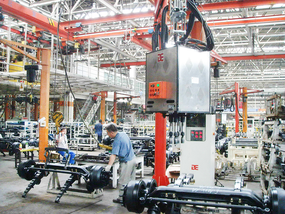 4軸U型螺栓擰緊機 (一汽總裝)